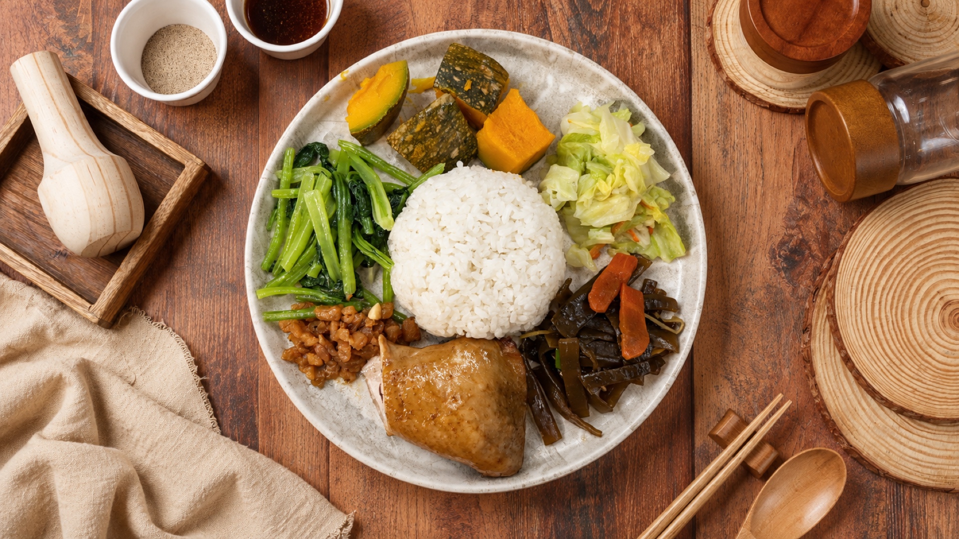 油雞腿排飯